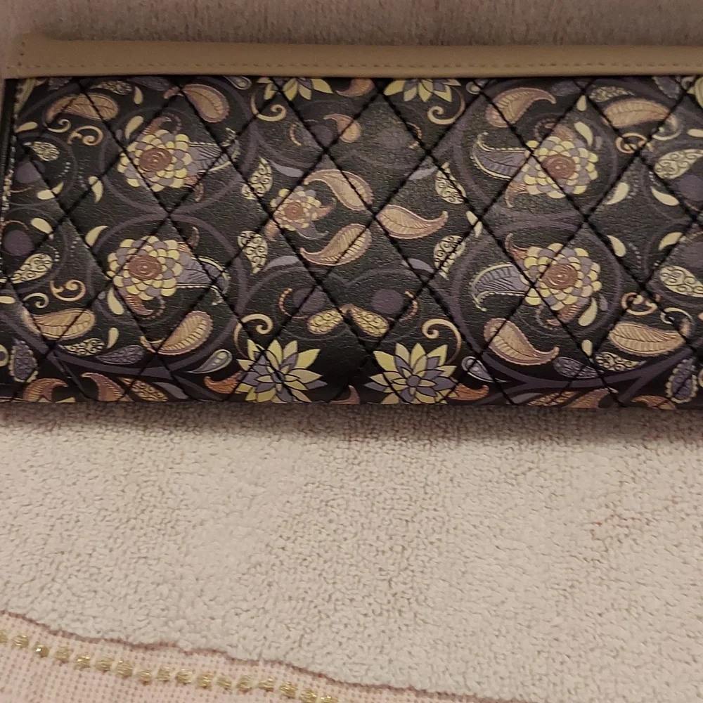 Wallet - Picture 2 of 3